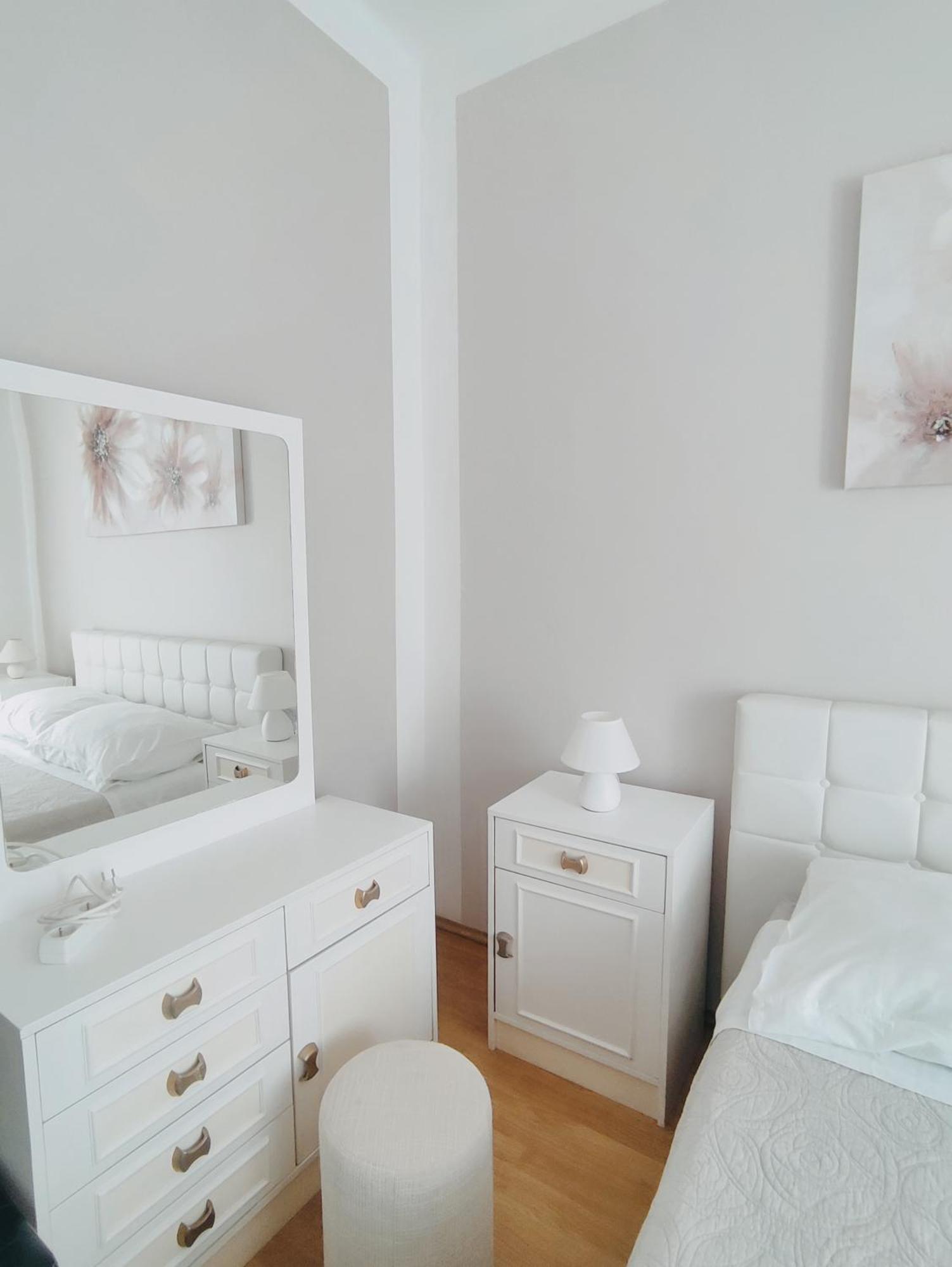 Fami Superior One Bedroom Apartment Rijeka Eksteriør bilde