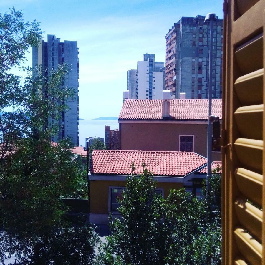 Fami Superior One Bedroom Apartment Rijeka Eksteriør bilde